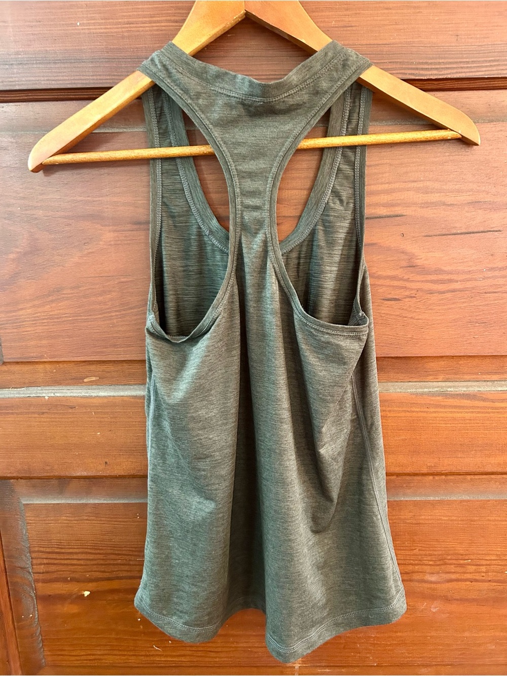 Vuori Women’s Lux Performance Charcoal Gray Racerback Tank Top - Picture 6 of 7